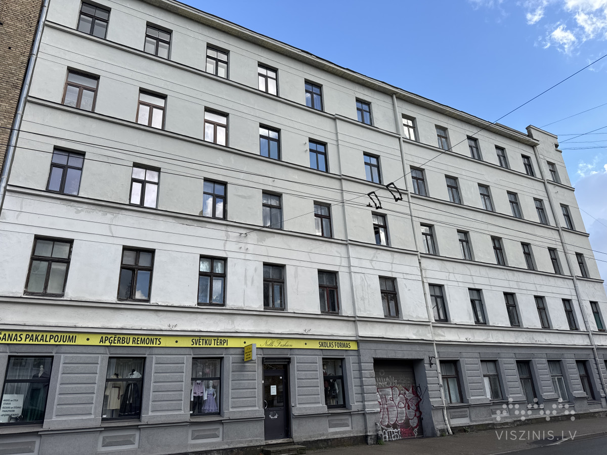 Pērnavas iela 23 foto 1