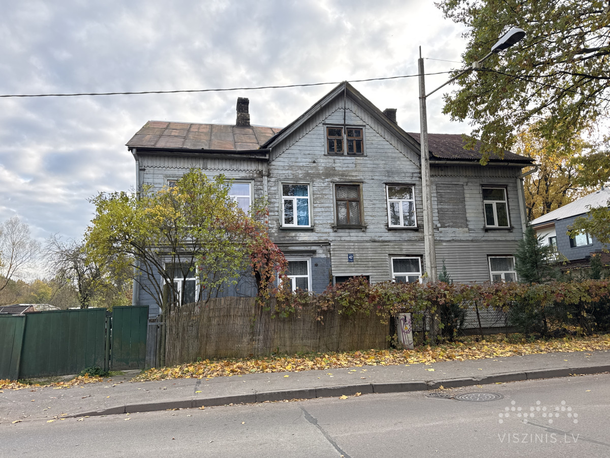 Ventspils iela 42 foto 1