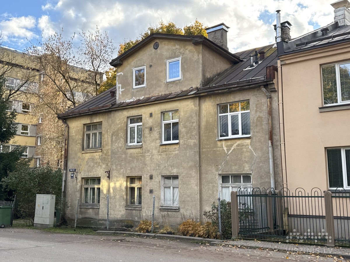 Bajāru iela 10 foto 1