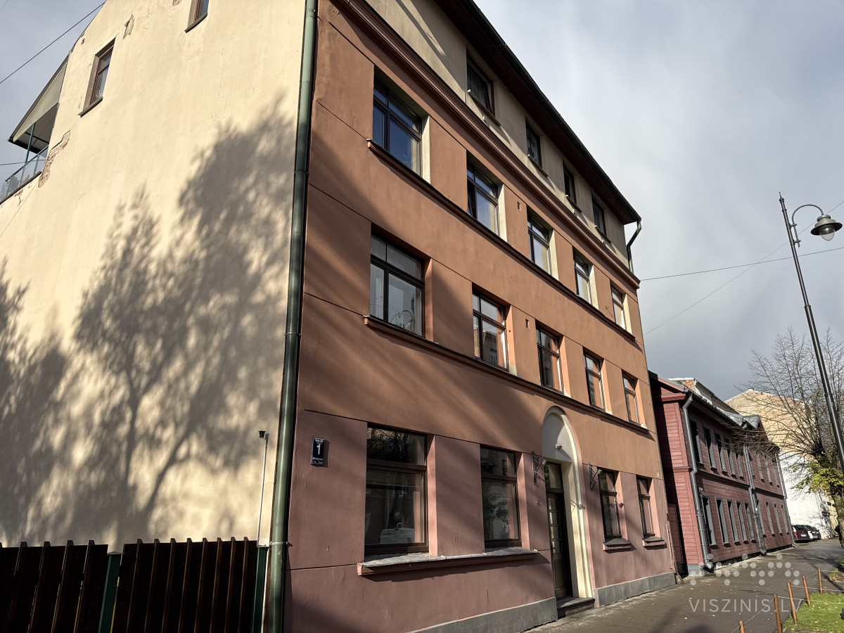 Vārnu iela 1 foto 1