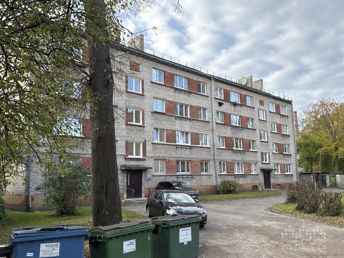 Mērsraga iela 13 foto 1